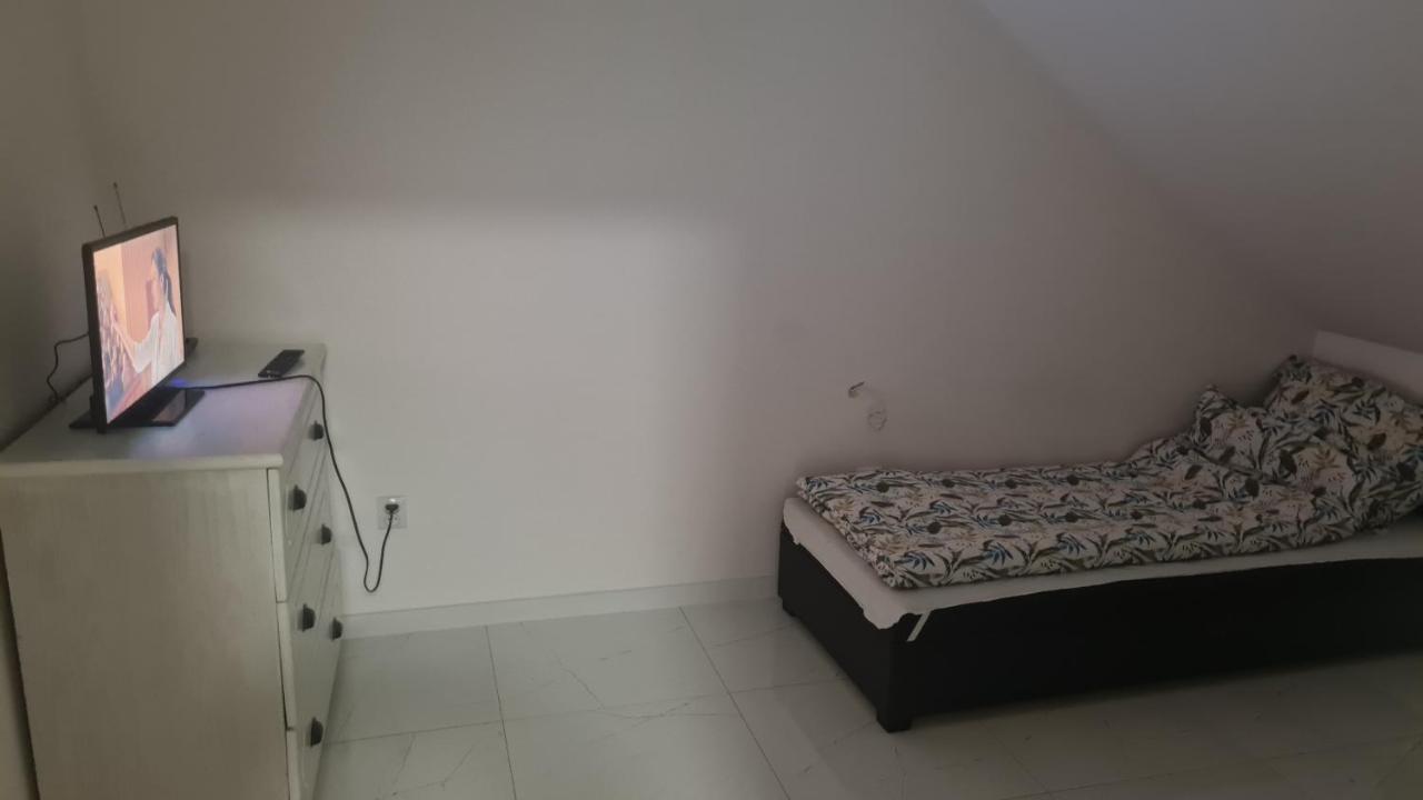 דירות שצ'צ'ין Naworol 5 מראה חיצוני תמונה